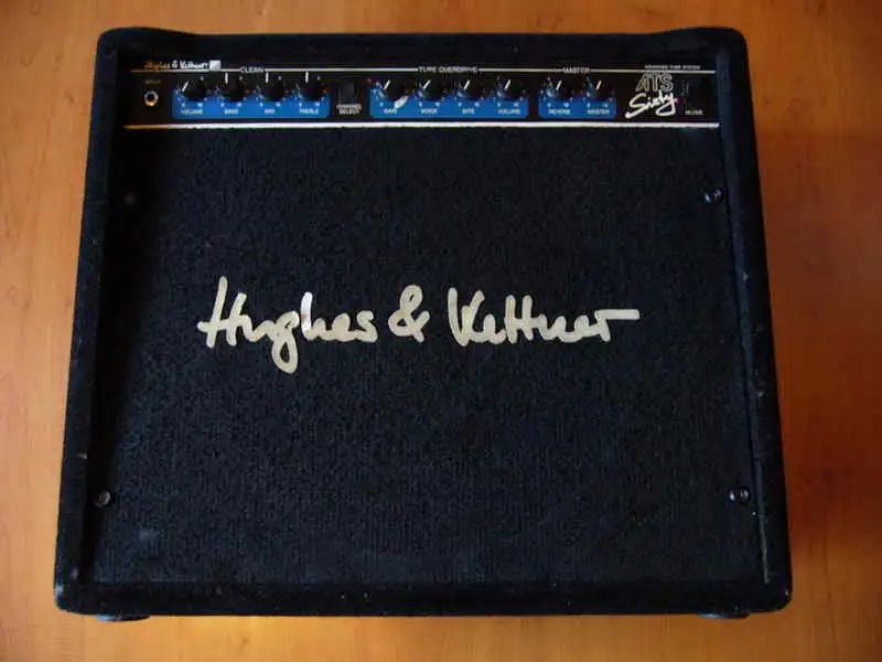 Hughes&Kettner ATS Sixty 65 wattos Gitárkombó