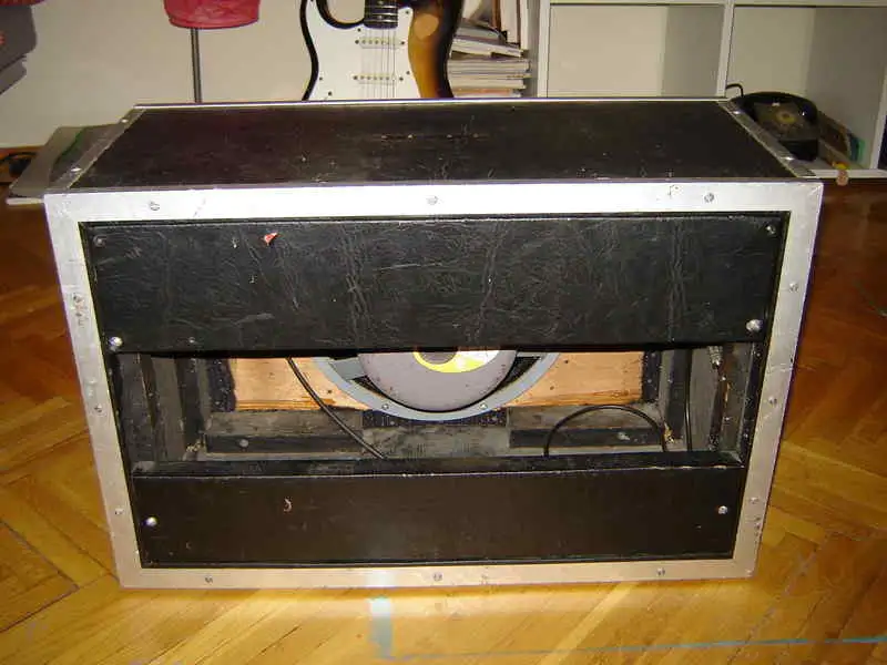 JBL Vintage gitár ládacombo Gitárláda