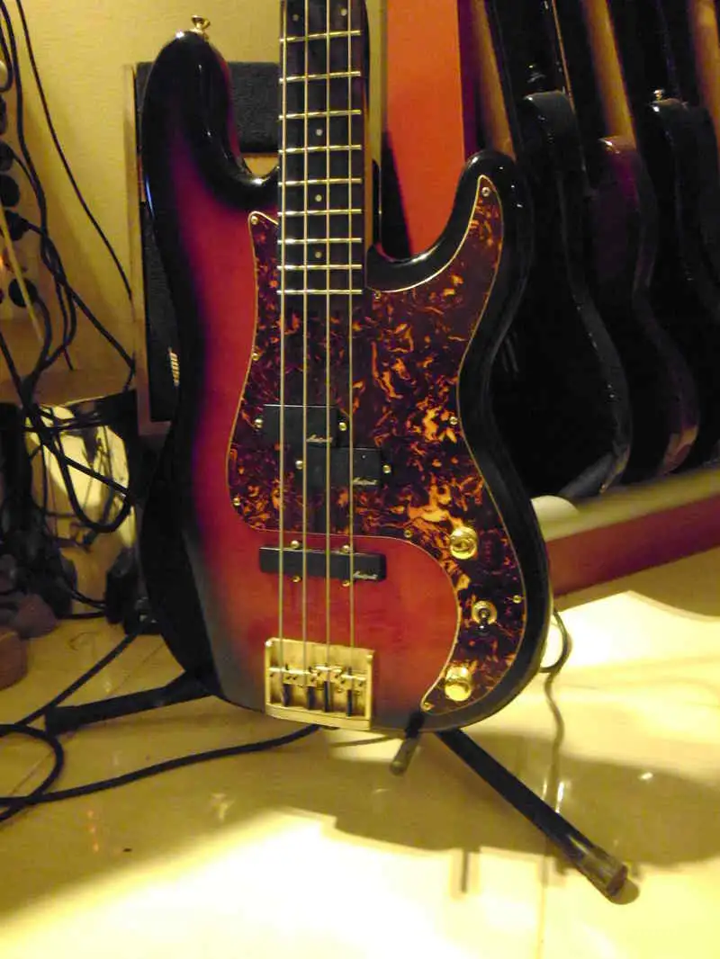 ARIA Pro II Mad Axe Bajo eléctrico en venta - Debrecen, Magyarország