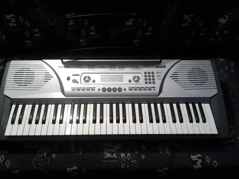  M10 Synthesizer