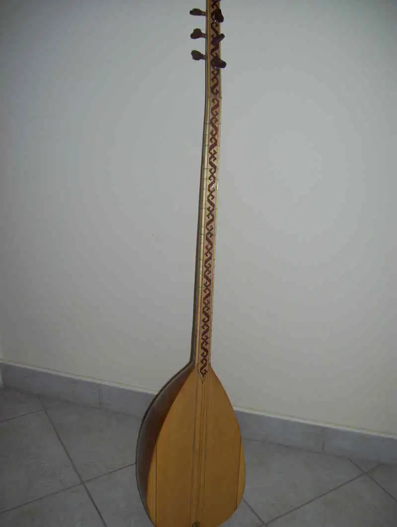 - Gyönyörű, profi SAZ BAGLAMA eladó Lant