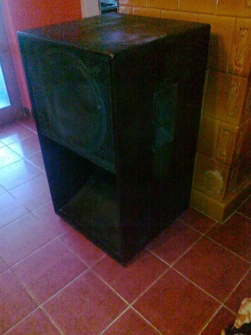 - Rutse láda csere gitárra Electric guitar