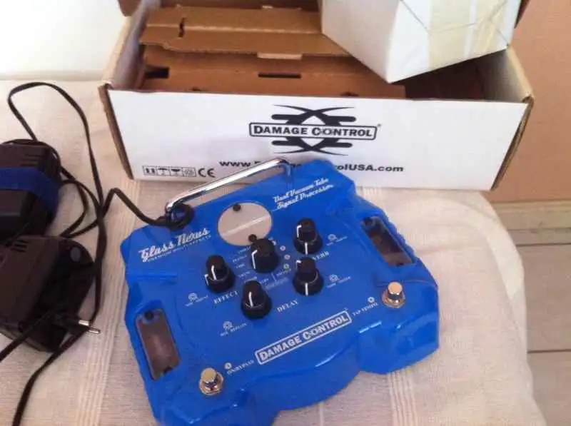 Damage Control Glass Nexus Multieffekt