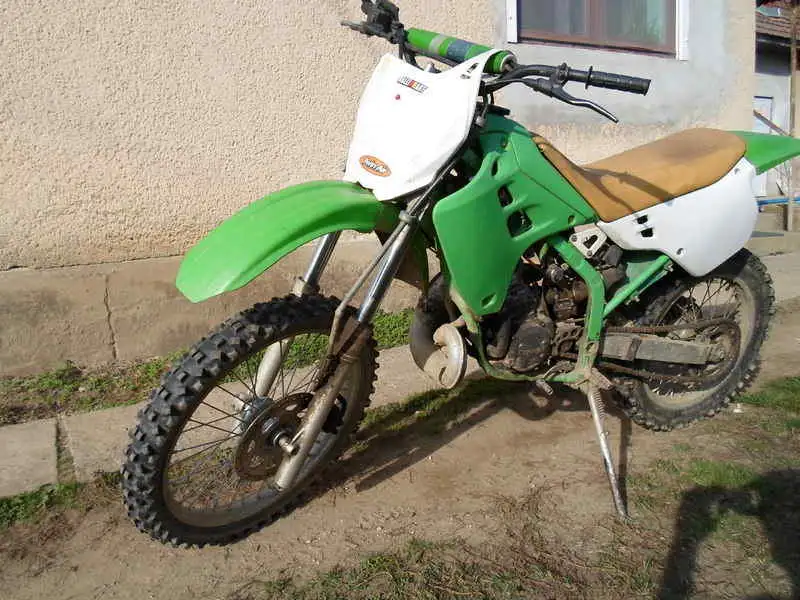 - Kawasaki KDX 125 Motorkerékpár