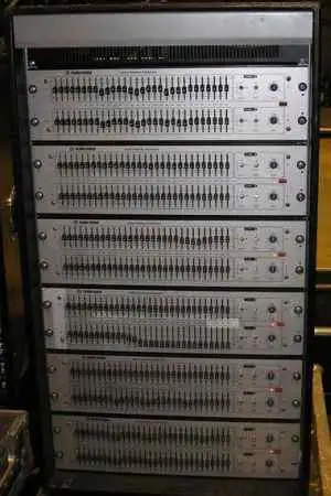  RACK 24U Rack szekrény