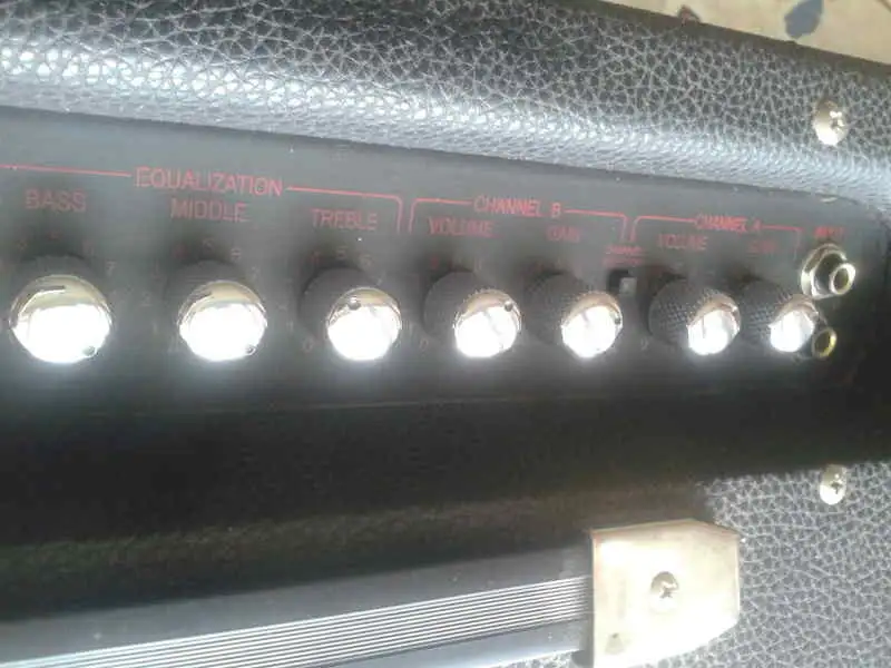 AXL RockTone 30R Gitárkombó