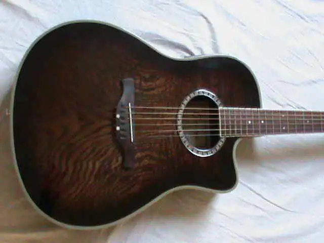 Crafter Extra kecses nyakú Elektroakusztikus gitár