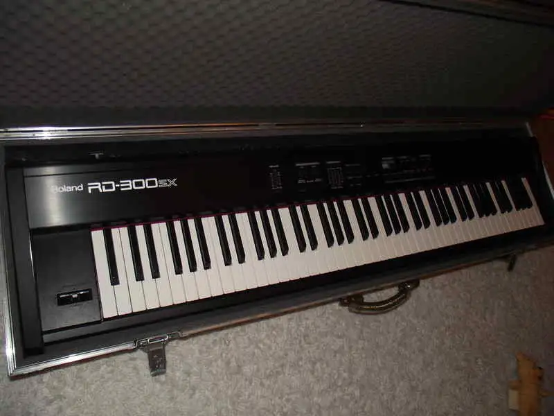 Roland RD-300SX Elektromos zongora
