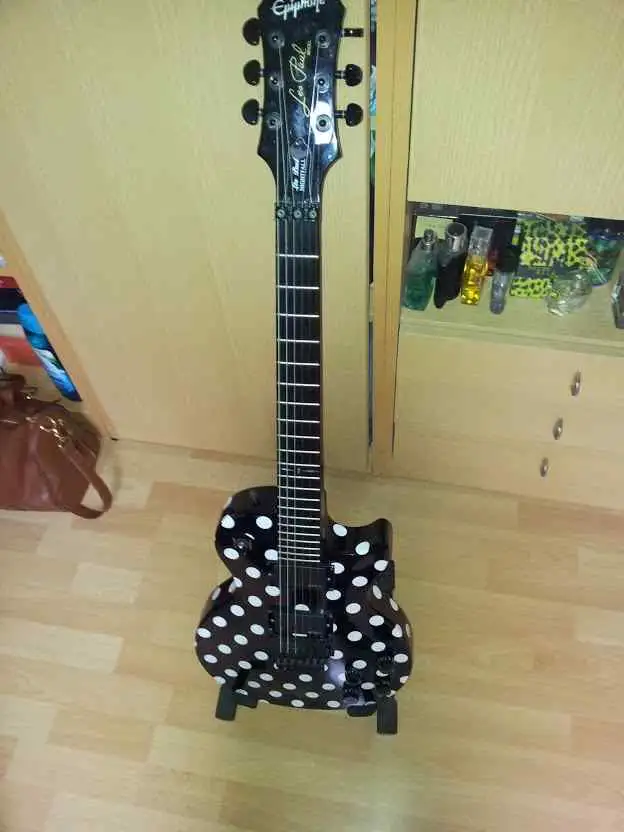 Epiphone Nightfall Szólógitár