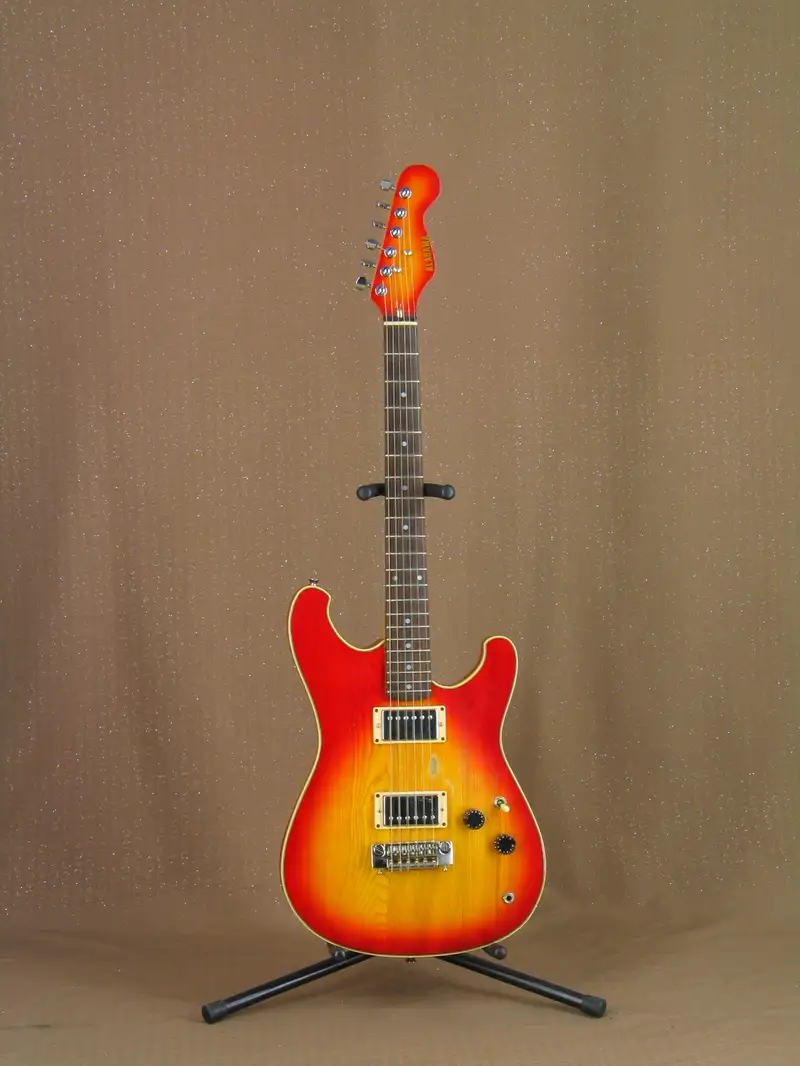  RS-1000 Elektromos gitár