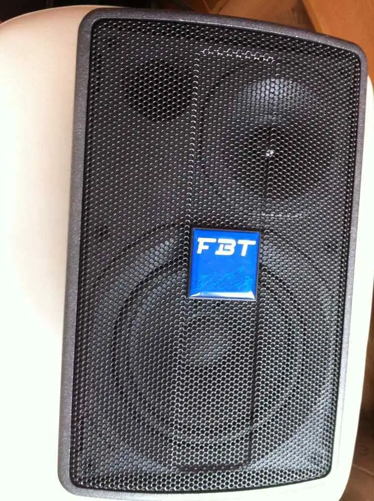 FBT Jolly 3A Aktív 60 wattos közeltéri monitorláda Hangfalpár