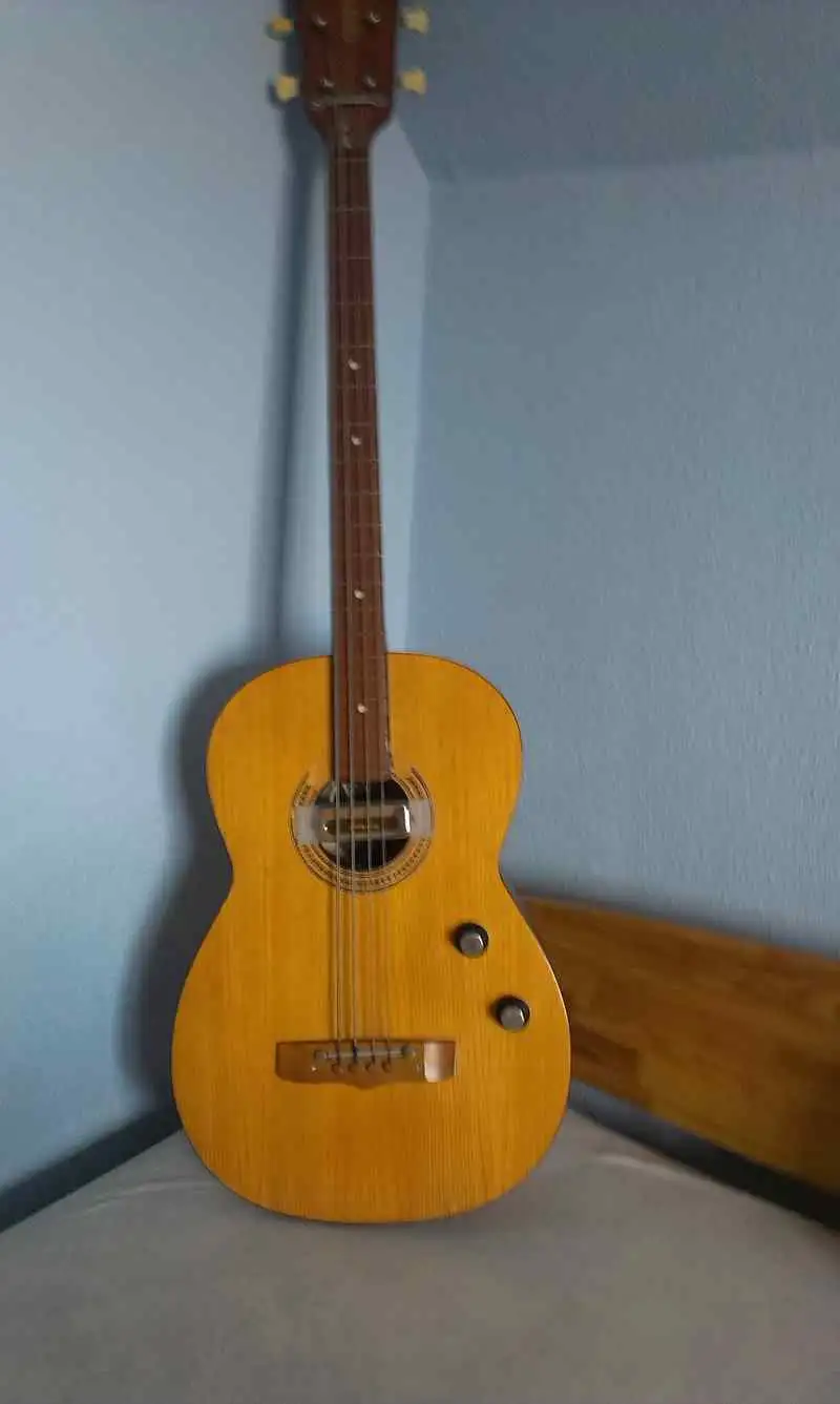 Orfeus Akusztik Akusztikus basszusgitár