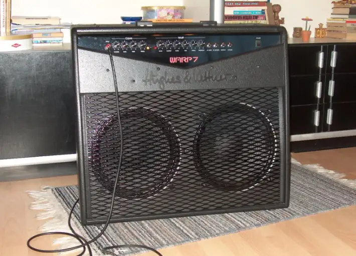 Hughes&Kettner Warp 7 212 Guitar combo amp
