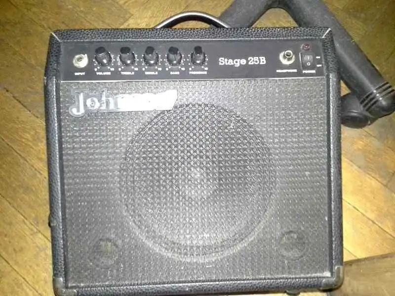 Johnson Stage 25B Bass guitar combo amp