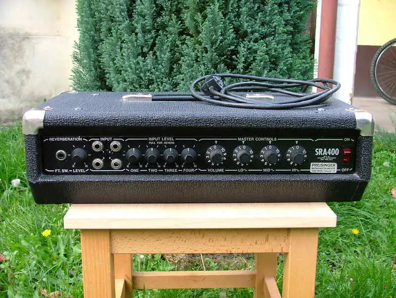 Marlboro SRA 440 Gitárerősítő-fej