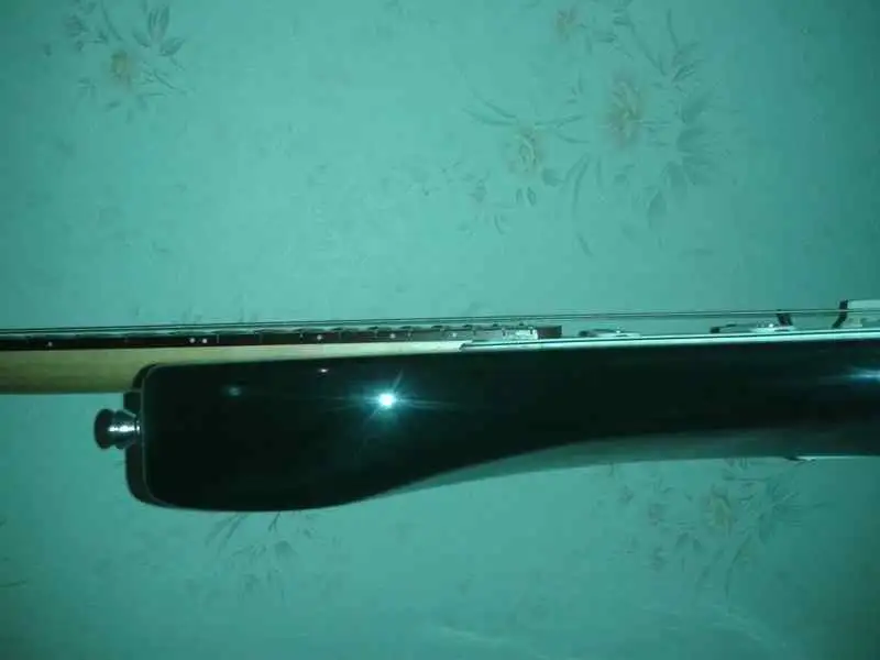   Elektromos gitár