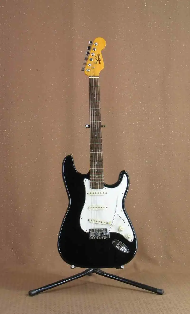 Levin Stratocaster Elektromos gitár