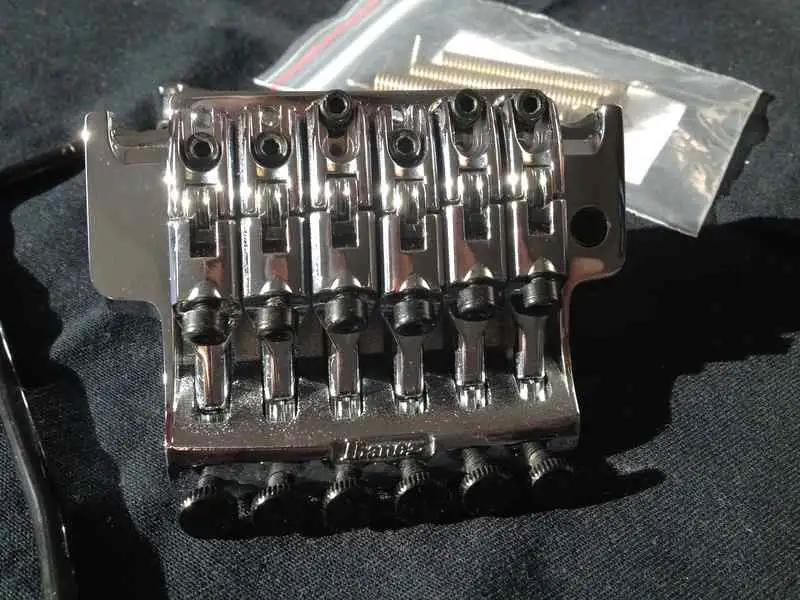 Ibanez EDGE III Tremolo