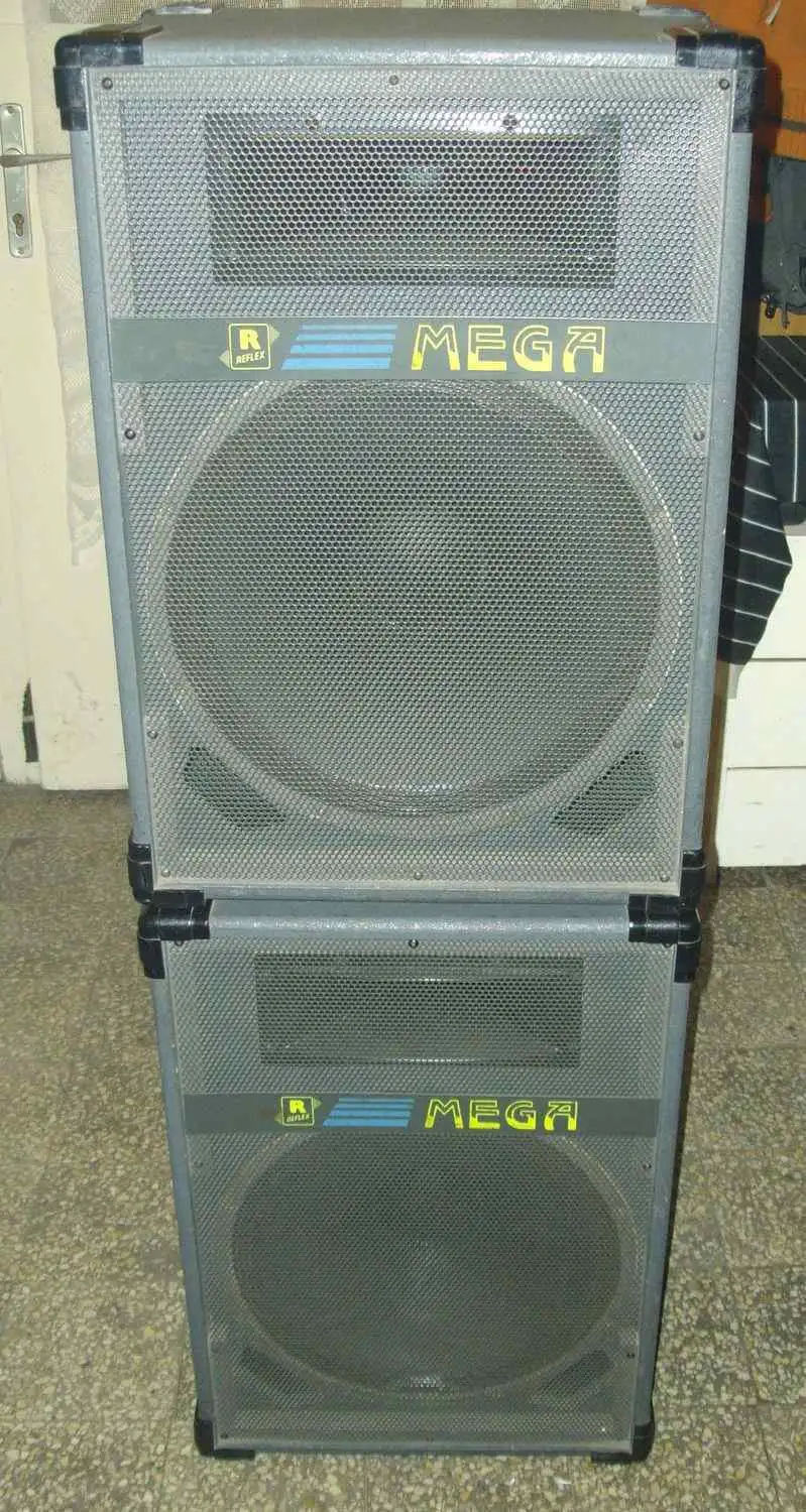 Reflex R150-300W Hangfalpár