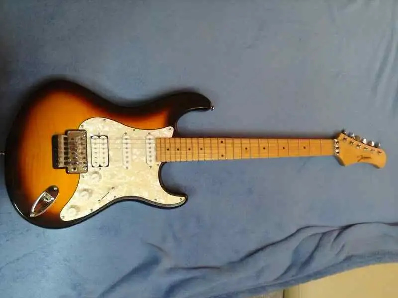 Johnson Strat E-Gitarre