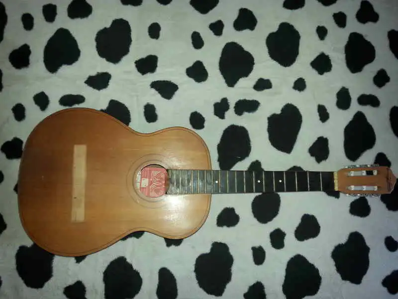 Kremona Klasszikus Akusztikus gitár