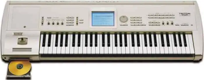 Korg Triton Studio Szintetizátor