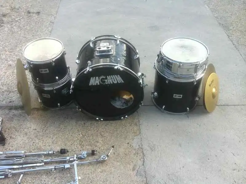 Magnum  Drum set