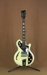 Italia Mondial Classic Electric guitar [April 8, 2019, 1:44 pm]