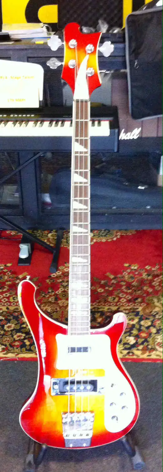 Career CBRICK400 Basszusgitár