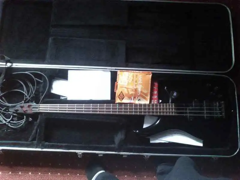   Basszusgitár
