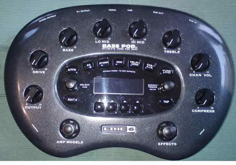 Line6 Bass POD XT Multieffekt