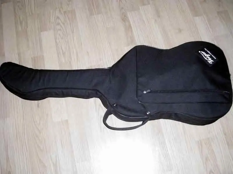   Funda de guitarra
