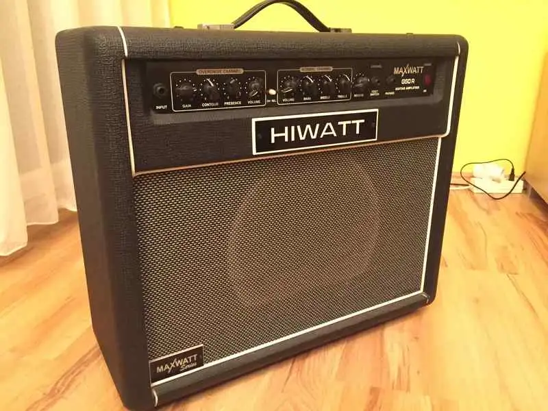Hiwatt Maxwatt G50R Guitar combo amp