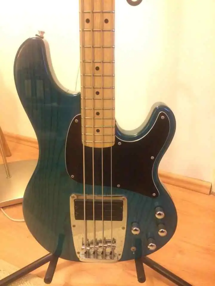 Ibanez ATK 300 japán Bass Gitarre