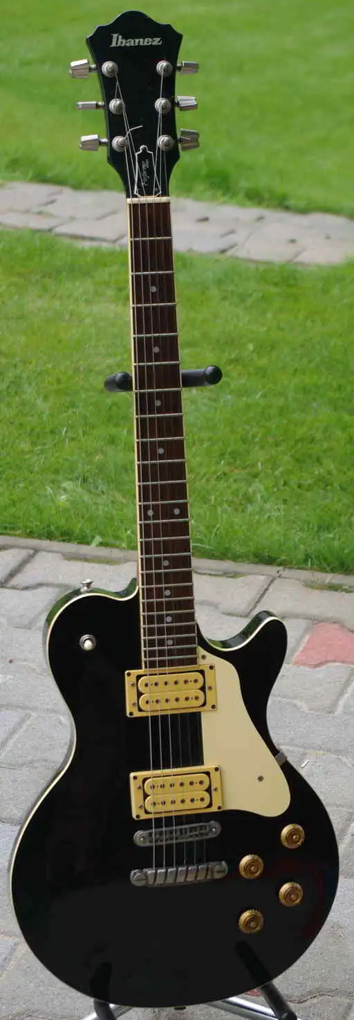 Ibanez PF150 Guitarra eléctrica