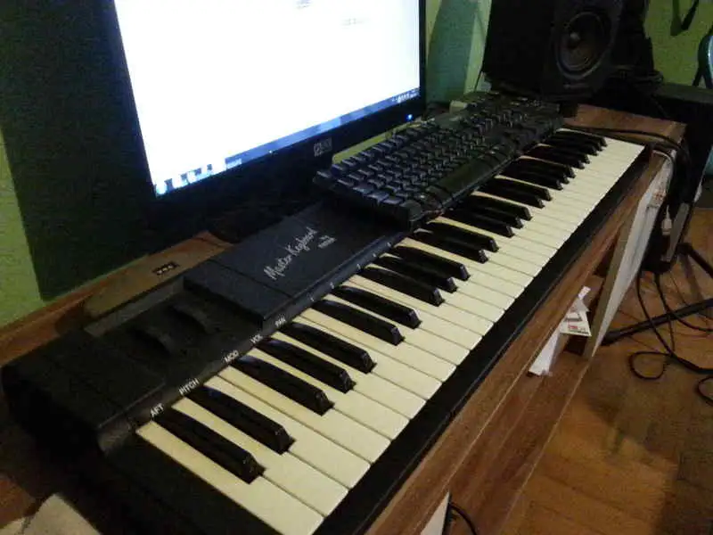  Eladó Master Keyboard by Fatar 61 MIDI billentyűzet