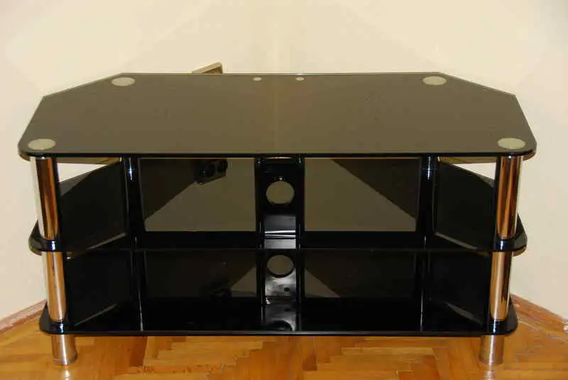 - TV-HIFI asztal Sontiges
