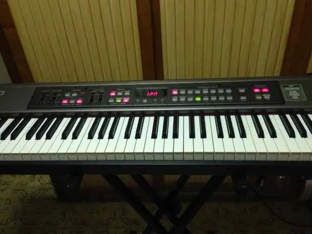 Roland RD-170 Piano digital