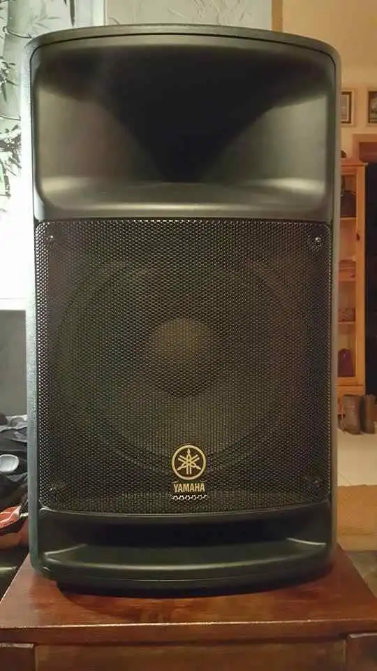 YAMAHA MSR 400 Lautsprecher