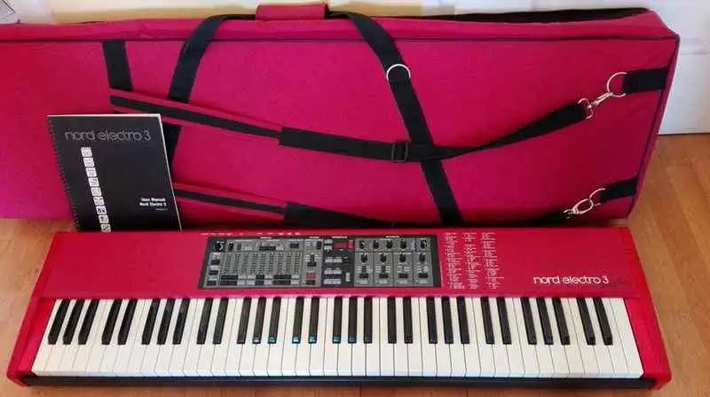 Clavia Nord Electro 3 73 Szintetizátor