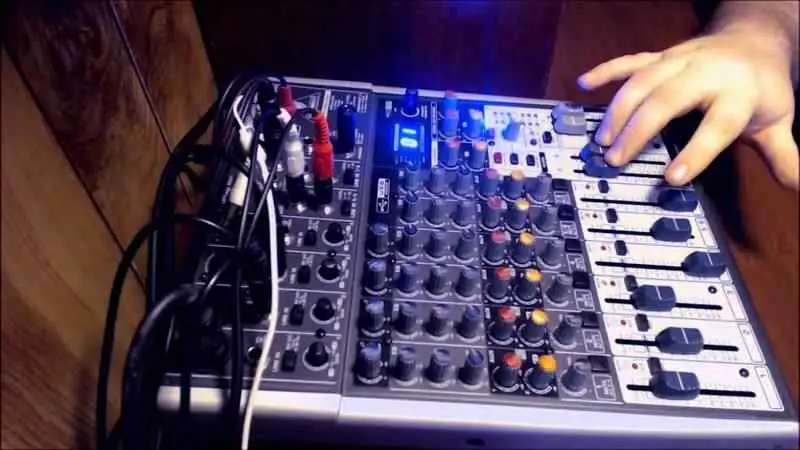 Behringer Xenyx 1204fx usb interface Mixer