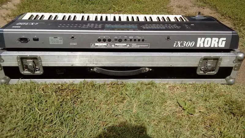 3 ホビー・楽器・アート KORG ix300 シンセサイザー