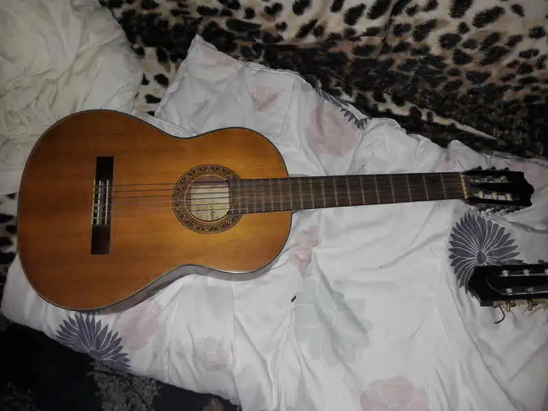  Mark 10m Guitarra clásica