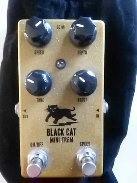 Blackheart Mini Trem Pedal