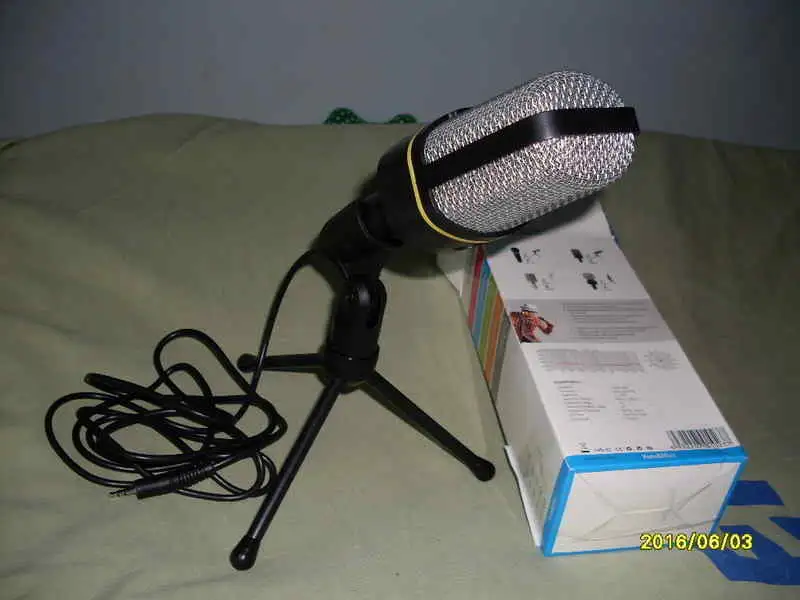 J-RETRO Egyedi Microphone