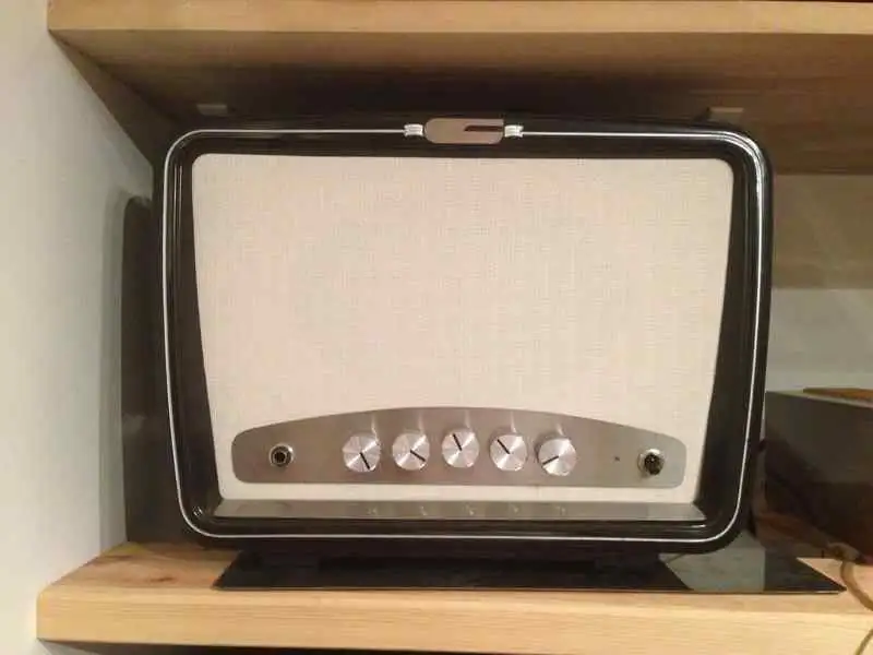 Egyedi készítésű EL84 full csöves Gitárkombó