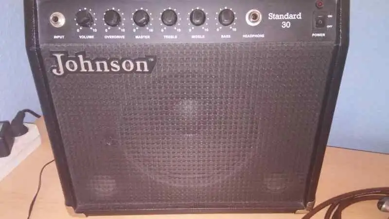 Johnson Standard 30 Gitárkombó