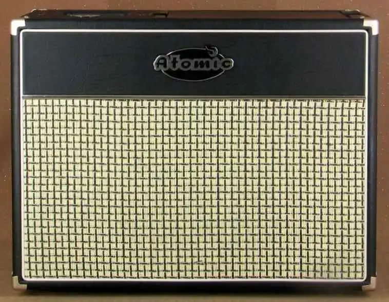 Atomic Reactor 112-50 Gitárkombó