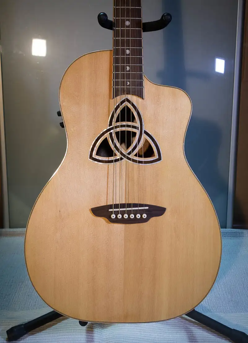 Luna Trinity Parlour Electro-acoustic guitar