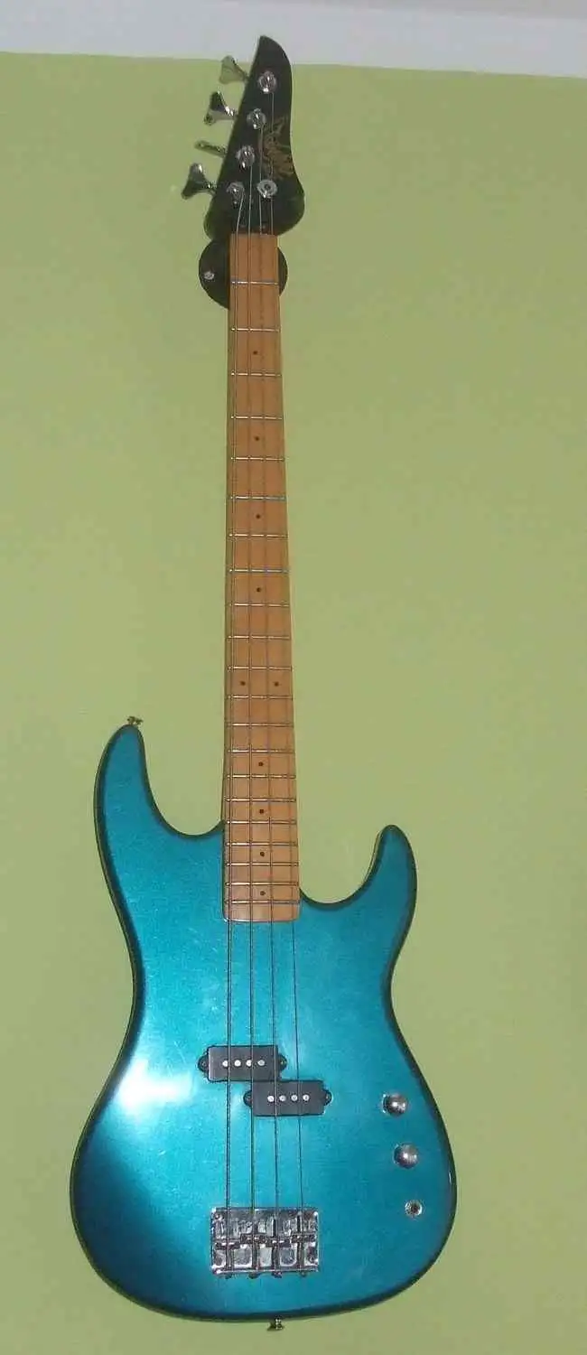   Basszusgitár